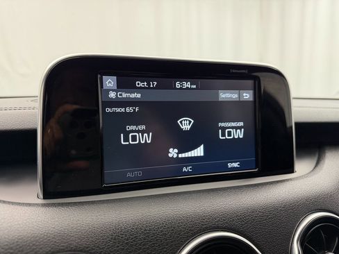 Used 2018 Kia Stinger GT image 24