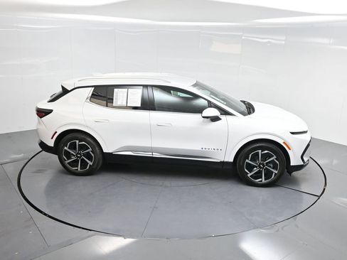 Used 2025 Chevrolet Equinox EV LT w/ Convenience Package image 50