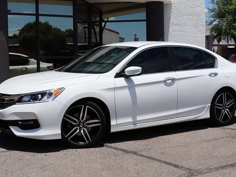 Used 2016 Honda Accord Sport image 3