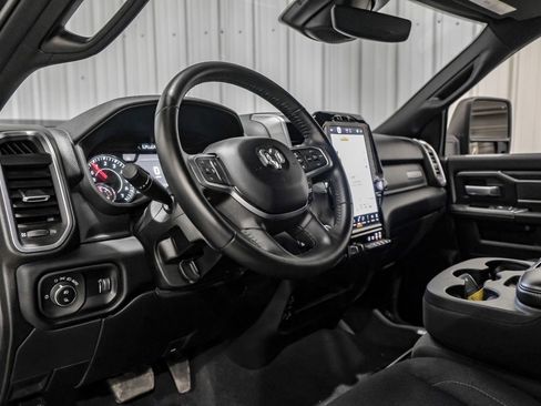 Used 2024 RAM 2500 Big Horn w/ Safety Group image 15