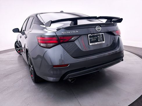 Used 2023 Nissan Sentra SR w/ SR Premium Package image 9