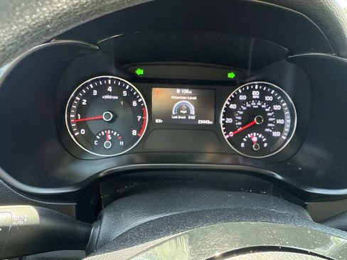 Used 2024 Kia Forte LXS FWD image 32