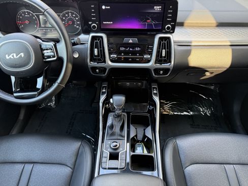Used 2022 Kia Sorento SX image 25