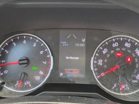 Used 2021 Toyota RAV4 XLE image 10