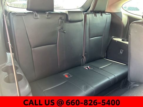Used 2020 Toyota Highlander XLE AWD/4WD image 10