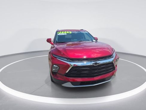 Used 2024 Chevrolet Blazer LT w/ Convenience Package FWD image 2