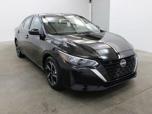Used 2025 Nissan Sentra SV FWD image 6