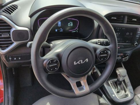 Certified 2024 Kia Soul LX FWD image 11