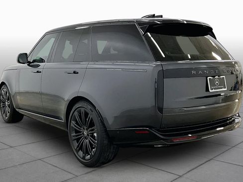 Used 2025 Land Rover Range Rover SE AWD/4WD image 12