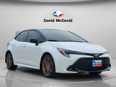 Used 2025 Toyota Corolla Hatchback image 7