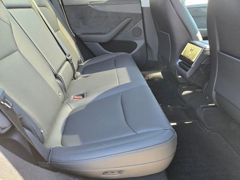 Used 2026 Tesla Model Y 2WD image 14