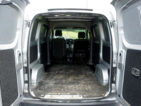 Used 2016 Nissan NV200 S image 25