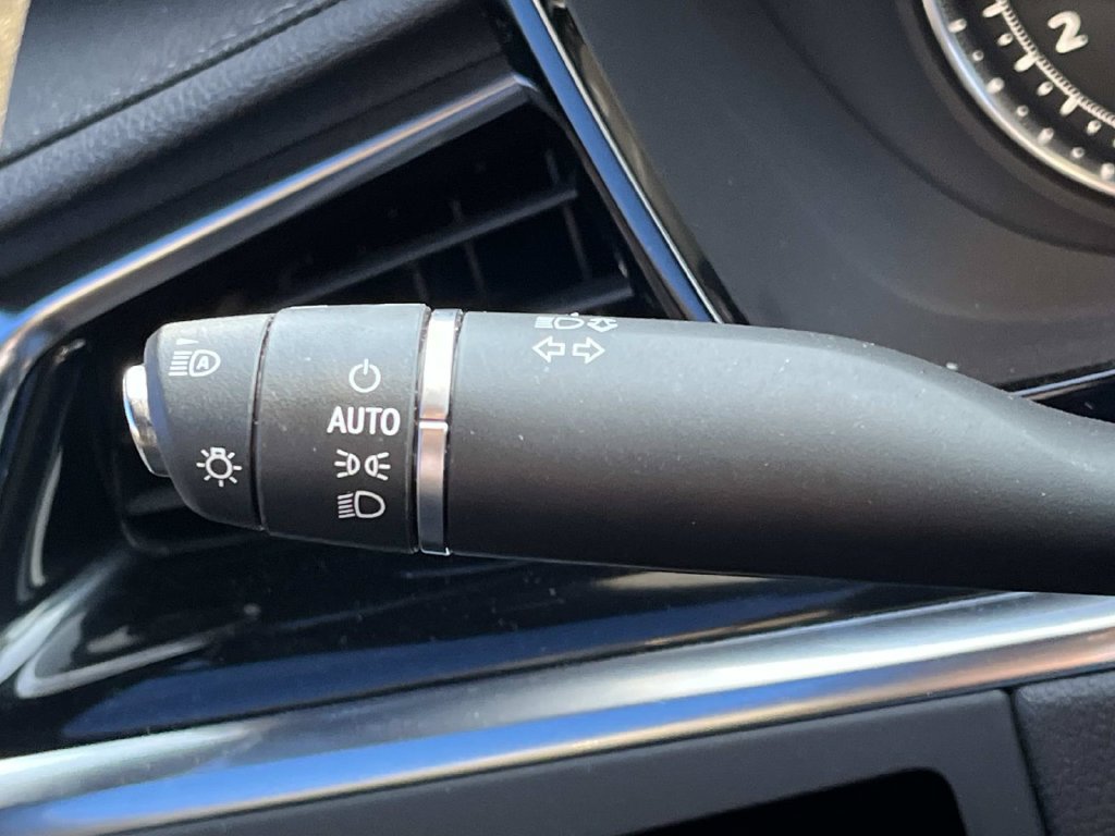 Used 2021 Cadillac XT6 Premium Luxury FWD image 44
