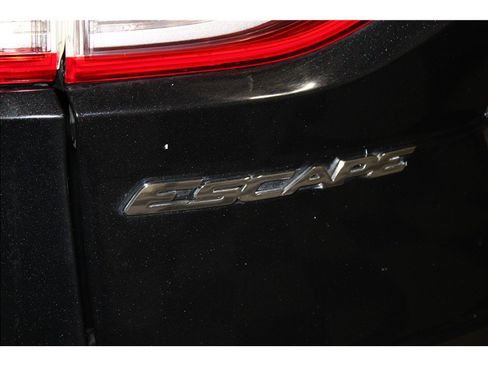 Used 2013 Ford Escape S image 17