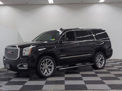 Used 2019 GMC Yukon Denali w/ Enhanced Security Package AWD/4WD image 3