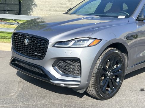 Used 2025 Jaguar F-PACE R-Dynamic S image 11