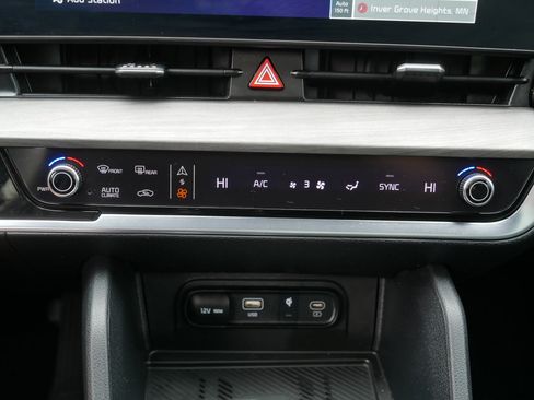 Used 2024 Kia Sportage X-Line w/ X-Line Premium Package AWD/4WD image 23