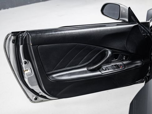 Used 2000 Honda S2000 image 11