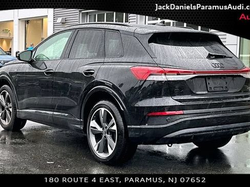 Used 2023 Audi Q4 e-tron Premium Plus w/ Premium Plus AWD/4WD image 9