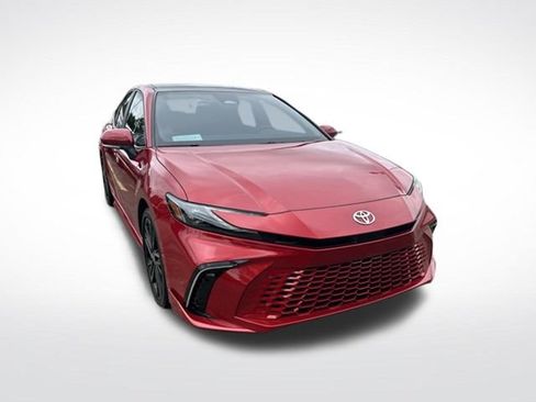 Used 2025 Toyota Camry XSE w/ Premium Package FWD image 6
