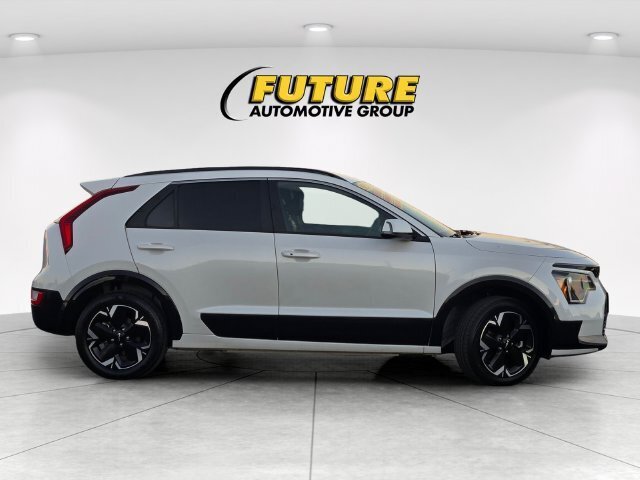 Used 2023 Kia Niro Wind FWD image 4