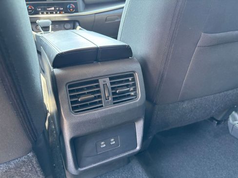 Used 2025 Nissan Rogue SV FWD image 24