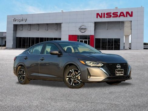 Certified 2025 Nissan Sentra SV FWD image 1