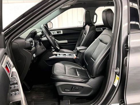 Used 2023 Ford Explorer Limited w/ Equipment Group 301A image 21