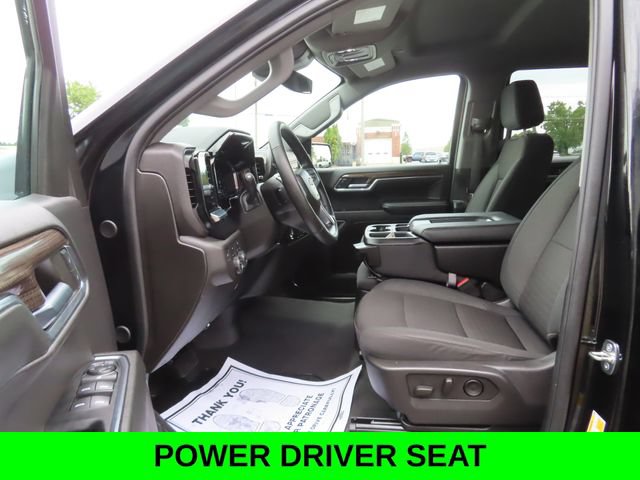 Used 2024 Chevrolet Silverado 1500 LT AWD/4WD image 18