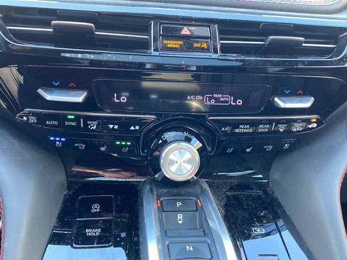 Used 2024 Acura MDX Type S AWD/4WD image 10