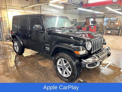 Used 2021 Jeep Wrangler Unlimited Sahara AWD/4WD image 2