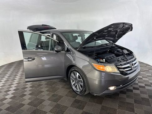 Used 2016 Honda Odyssey Touring image 16