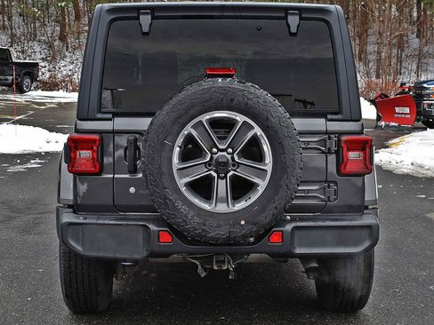 Used 2020 Jeep Wrangler Unlimited Sahara image 7