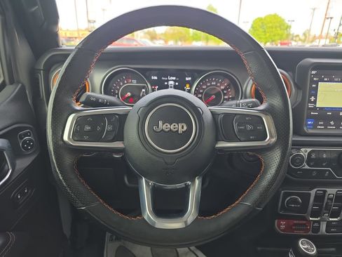 Used 2022 Jeep Gladiator Mojave w/ LED Lighting Group AWD/4WD image 14