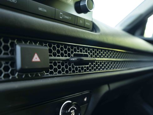 Used 2025 Honda HR-V Sport image 33