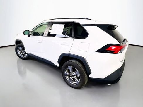 Used 2025 Toyota RAV4 XLE w/ Weather Package AWD/4WD image 6