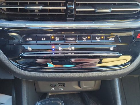 Certified 2025 Buick Envista Avenir image 24