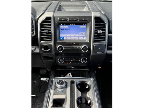 Used 2019 Ford Expedition Max XLT w/ Equipment Group 202A RWD image 11
