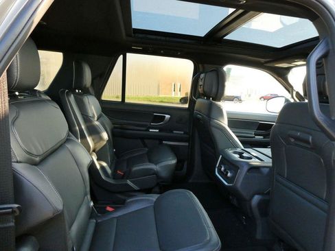 New 2027 Ford Expedition Max Platinum w/ Stealth Appearance Package AWD/4WD image 13