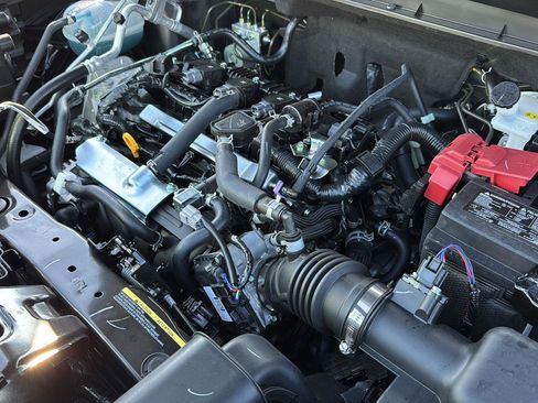 New 2025 Nissan Kicks Play S image 30