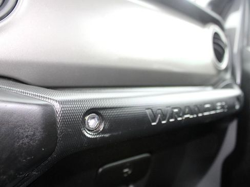 Used 2022 Jeep Wrangler Unlimited Sport image 34