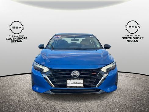 Used 2025 Nissan Sentra SR w/ Trunk Package FWD image 2