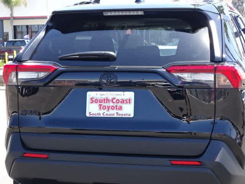 Certified 2025 Toyota RAV4 XLE w/ Convenience Package FWD image 15
