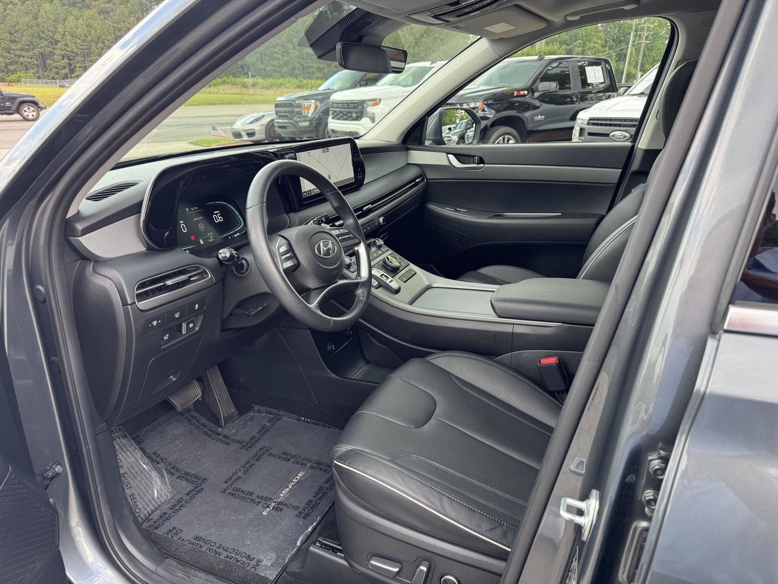 Used 2024 Hyundai Palisade XRT AWD/4WD image 2