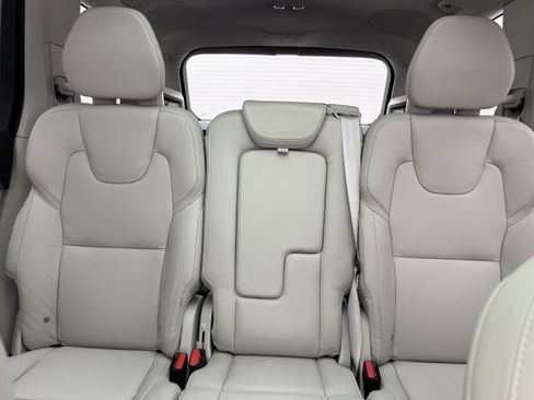 Certified 2024 Volvo XC90 B6 Ultimate AWD/4WD image 28