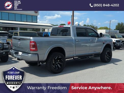 Used 2022 RAM 3500 Laramie AWD/4WD image 6