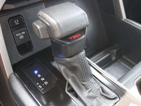 Used 2022 Toyota Tundra Limited w/ TRD Off-Road Package image 10