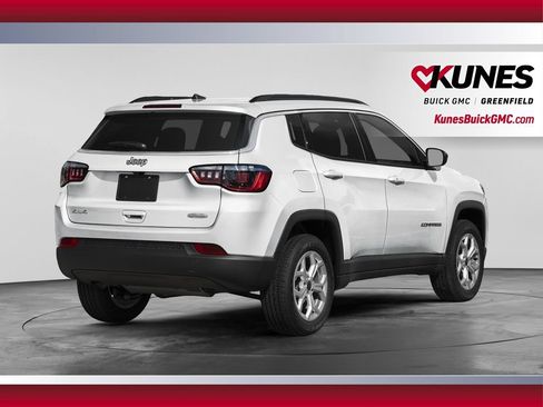 Used 2025 Jeep Compass Limited AWD/4WD image 5