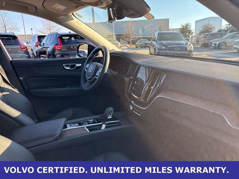 Certified 2023 Volvo XC60 B5 Plus image 12