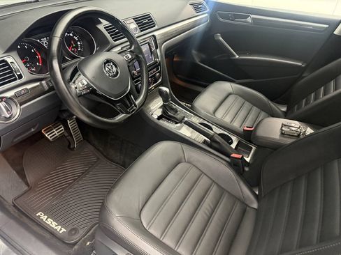 Used 2016 Volkswagen Passat 1.8T FWD image 12